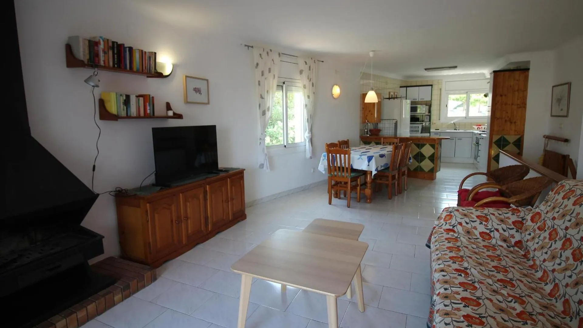 Pineda H - Atico Duplex Con Vistas Al Mar, Cerca De La Playa Del Cau Del Llop. - Es-228-53 Apartment Llanca Spain