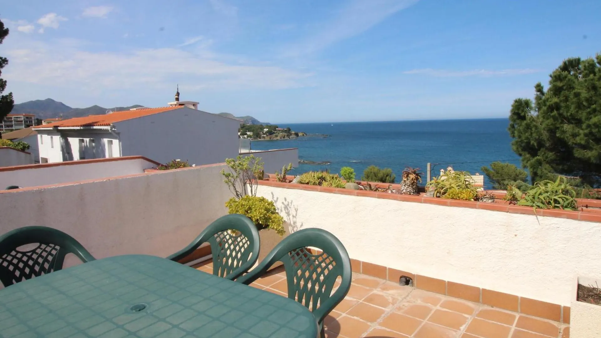 Pineda H - Atico Duplex Con Vistas Al Mar, Cerca De La Playa Del Cau Del Llop. - Es-228-53 Apartment Llanca 0*,  Spain